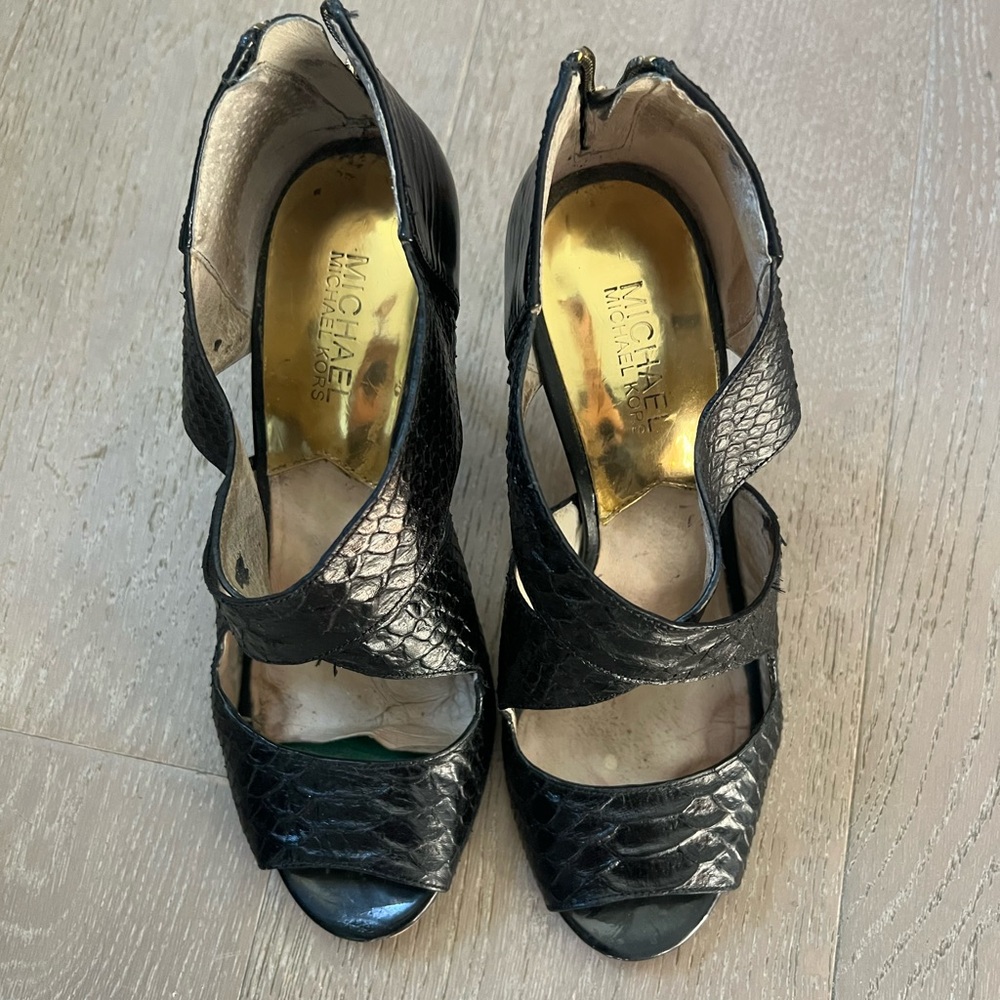 Michael kors black heels
